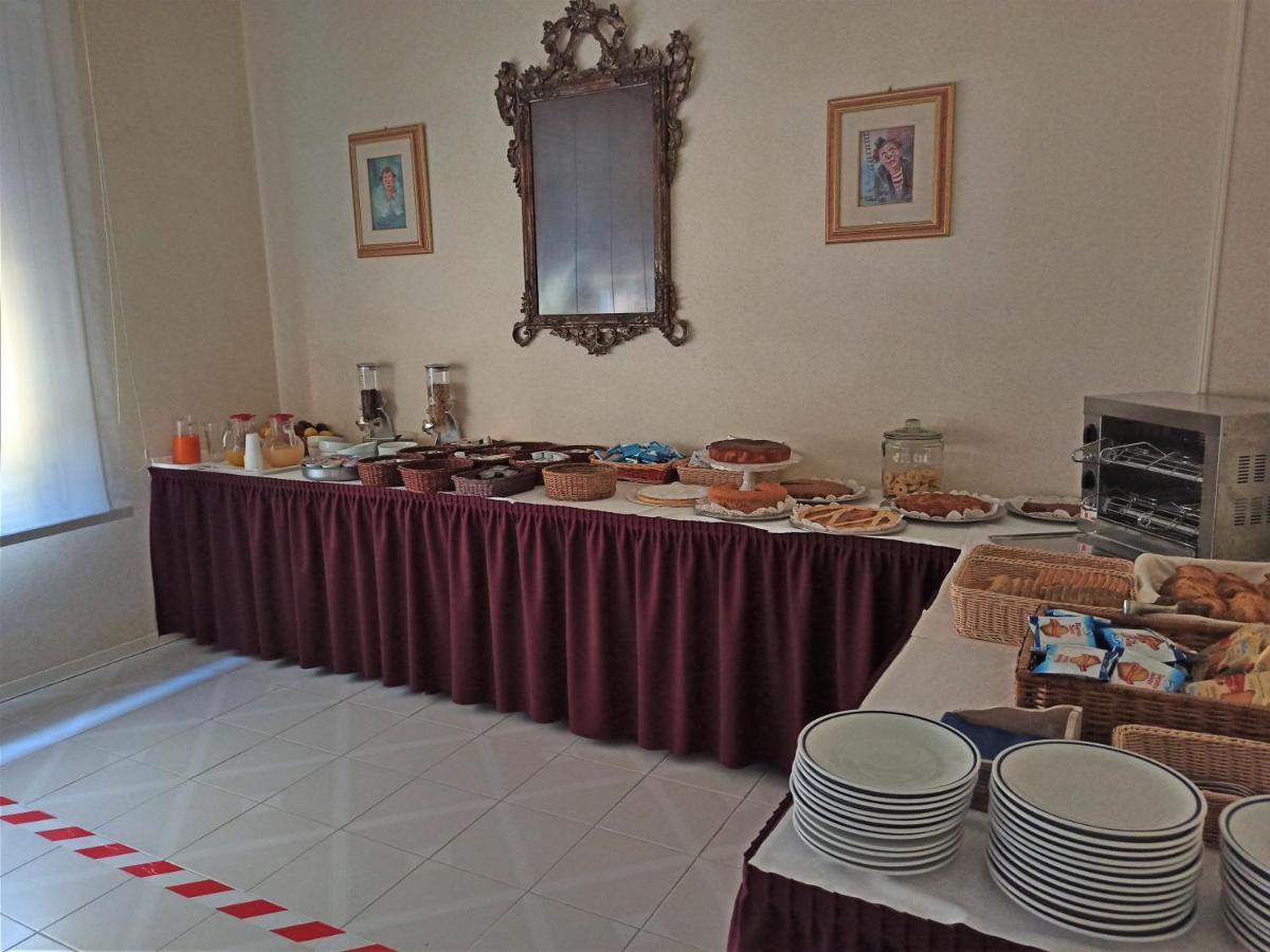 Albergo Giglio Chianciano Terme Kültér fotó